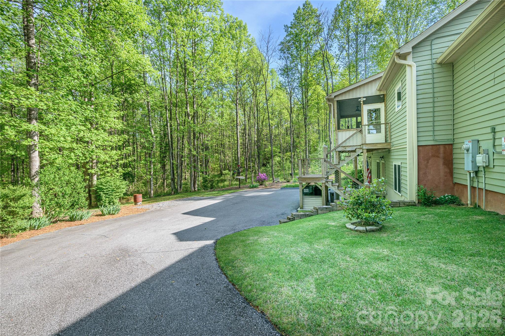 281 Ewbank Road Etowah NC 28729