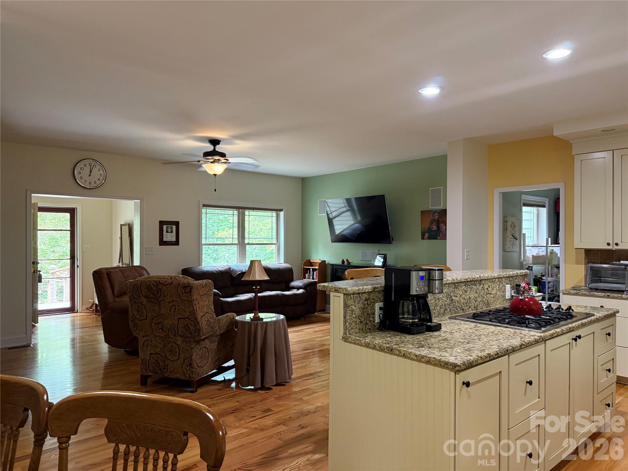 281 Ewbank Road Etowah NC 28729