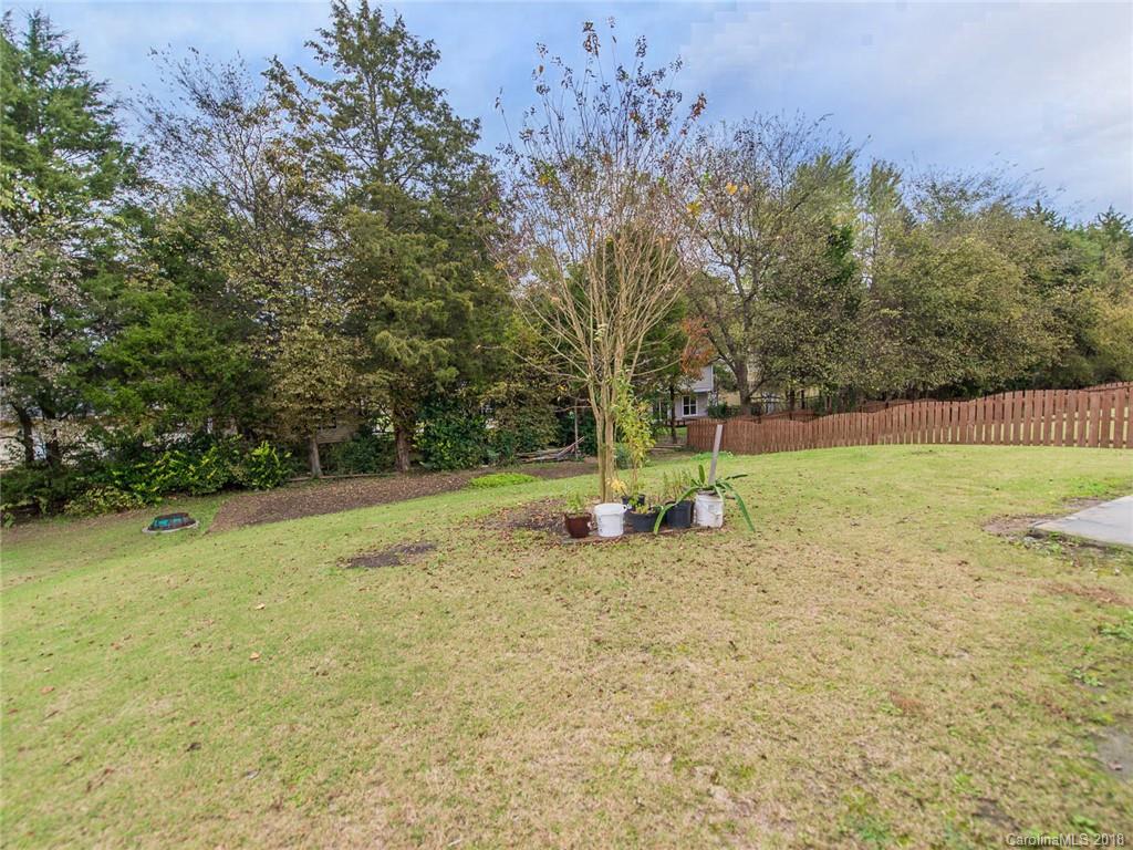 13815 Sunrise View Drive Charlotte NC 28278