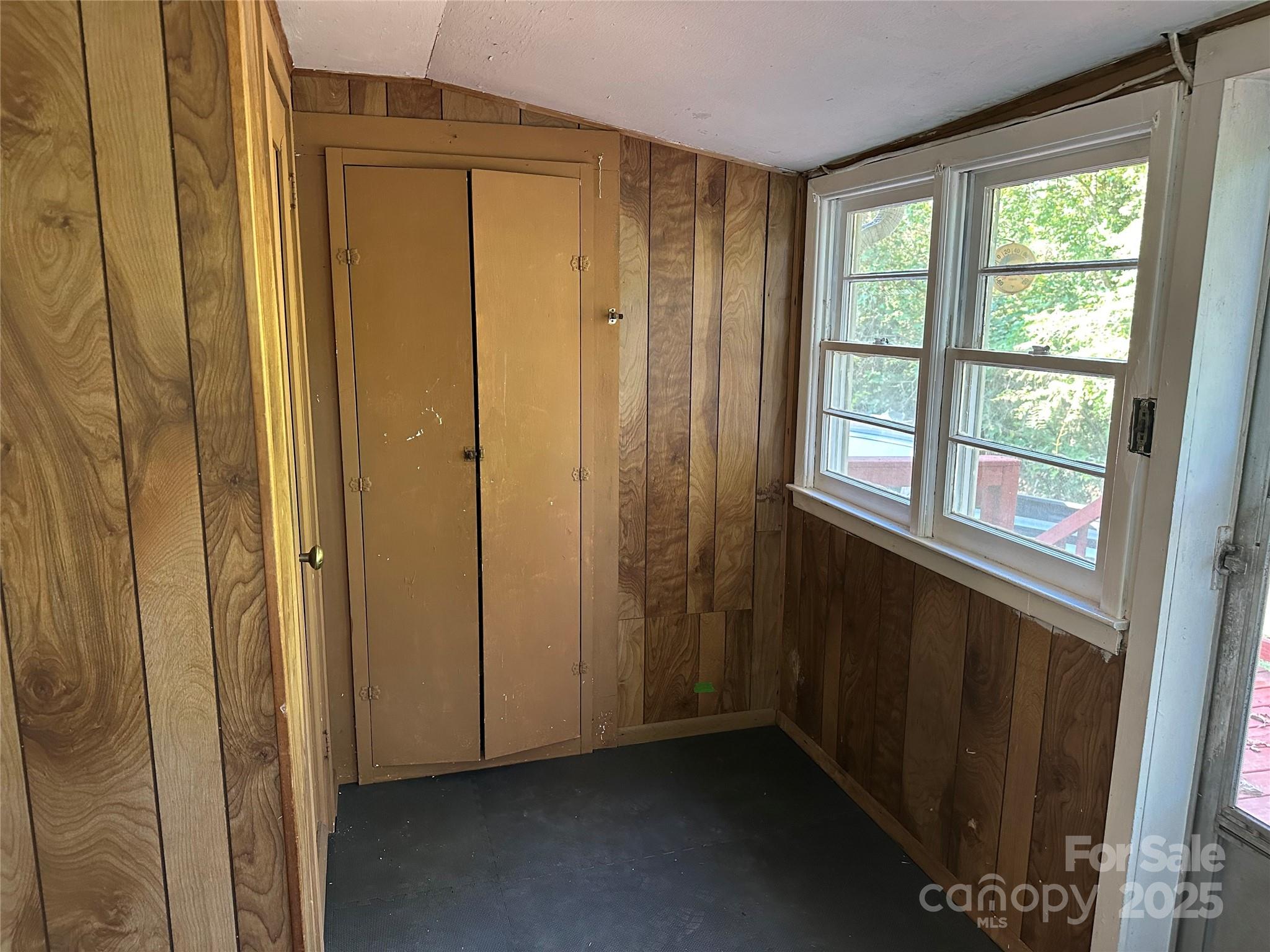 290 Old Highway 10 Road W Marion NC 28752