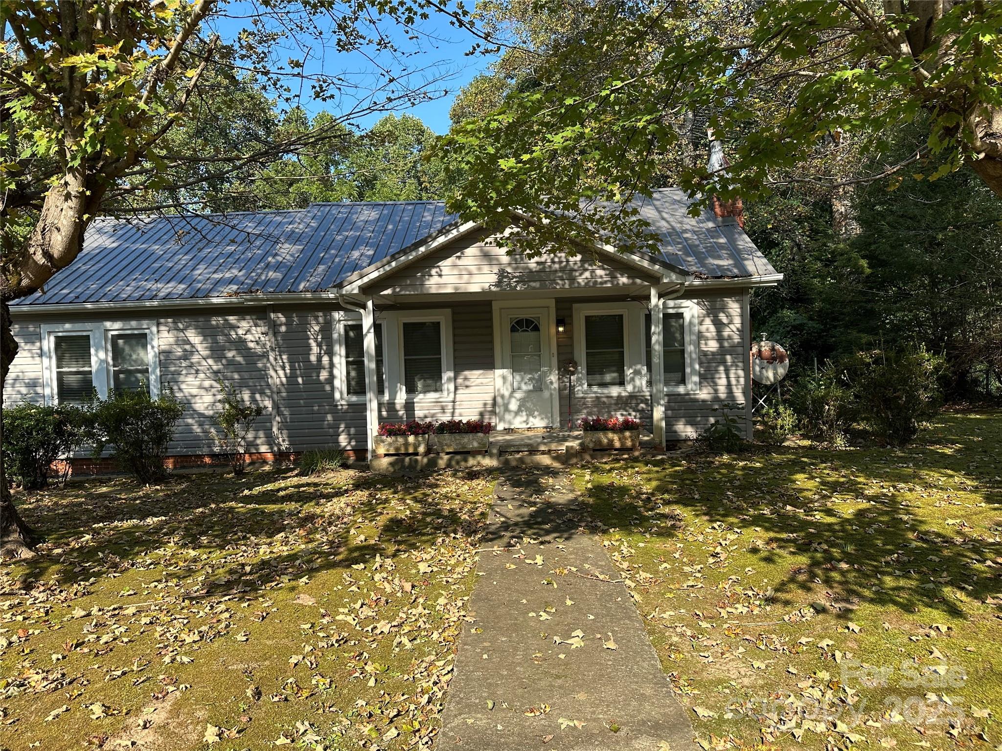 290 Old Highway 10 Road W Marion NC 28752
