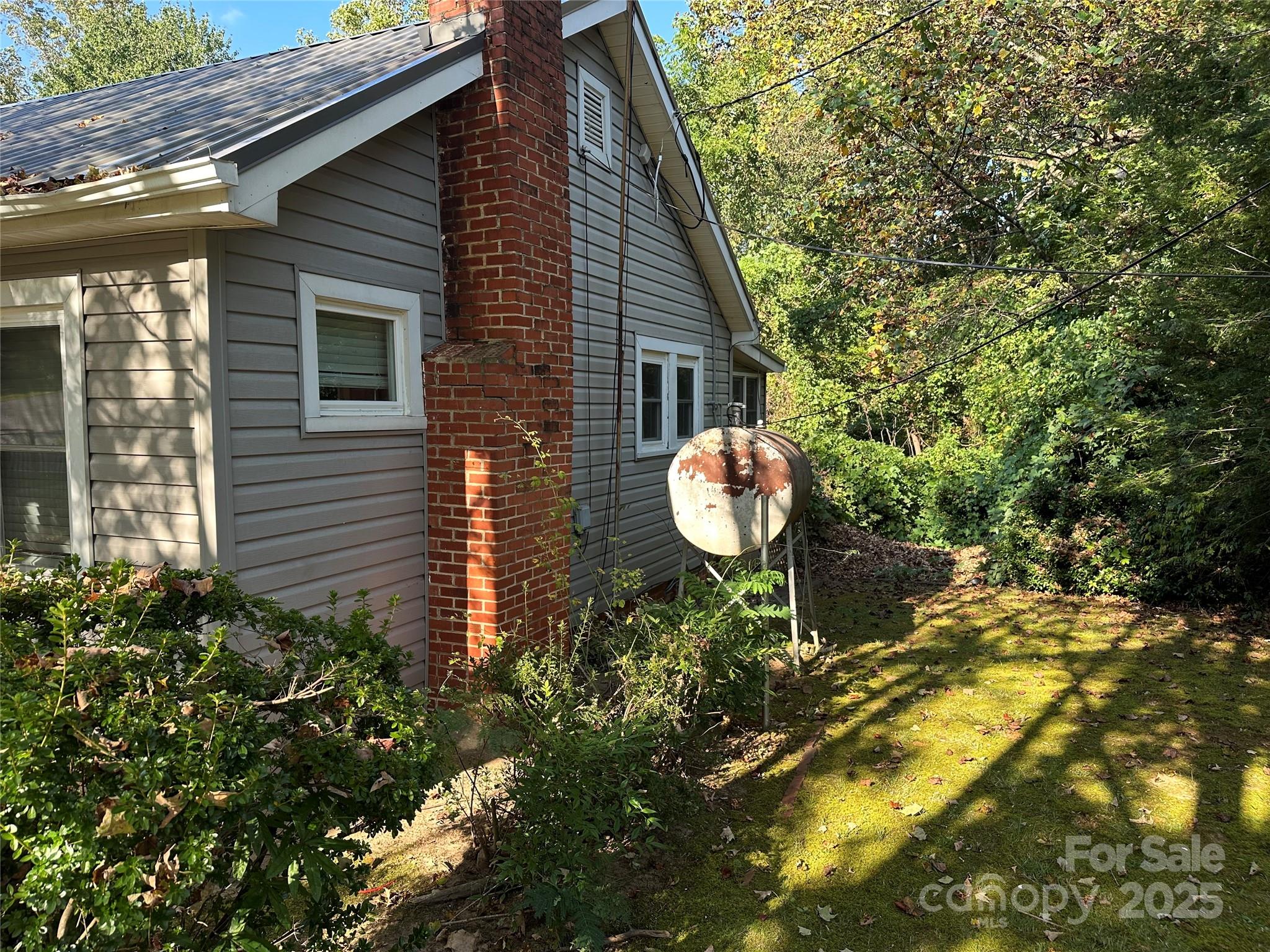 290 Old Highway 10 Road W Marion NC 28752