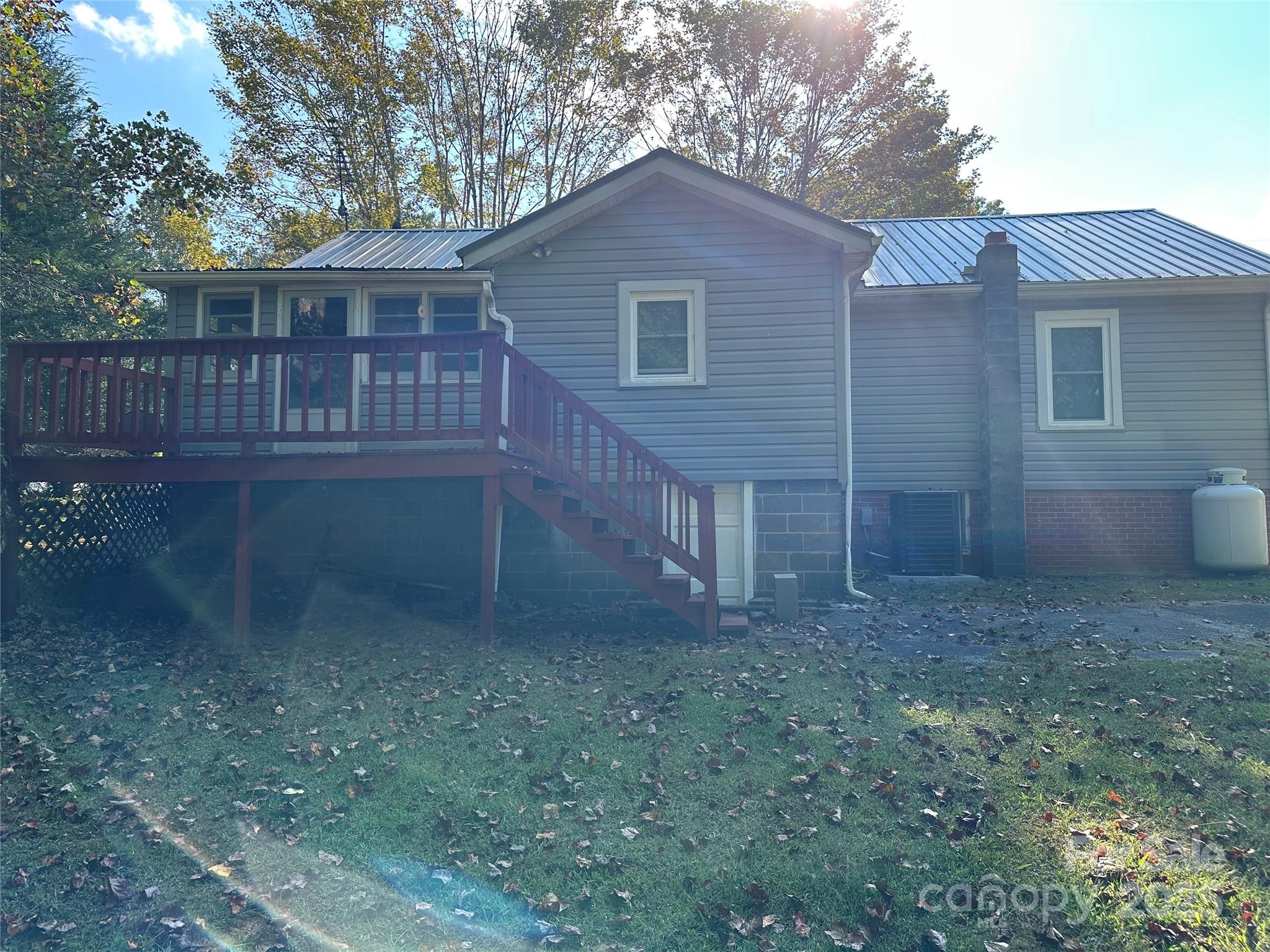 290 Old Highway 10 Road W Marion NC 28752