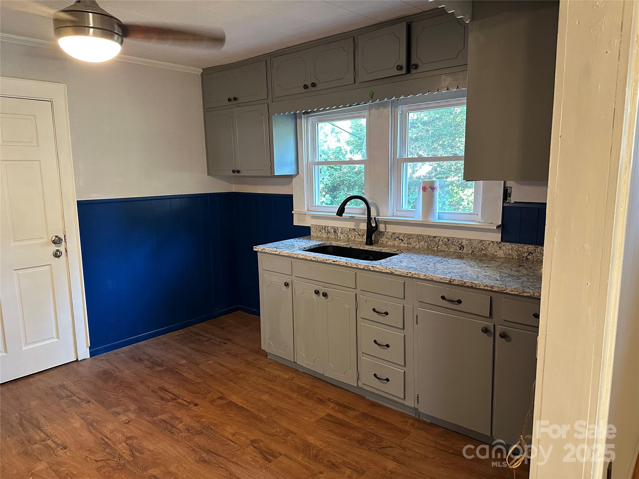 290 Old Highway 10 Road W Marion NC 28752