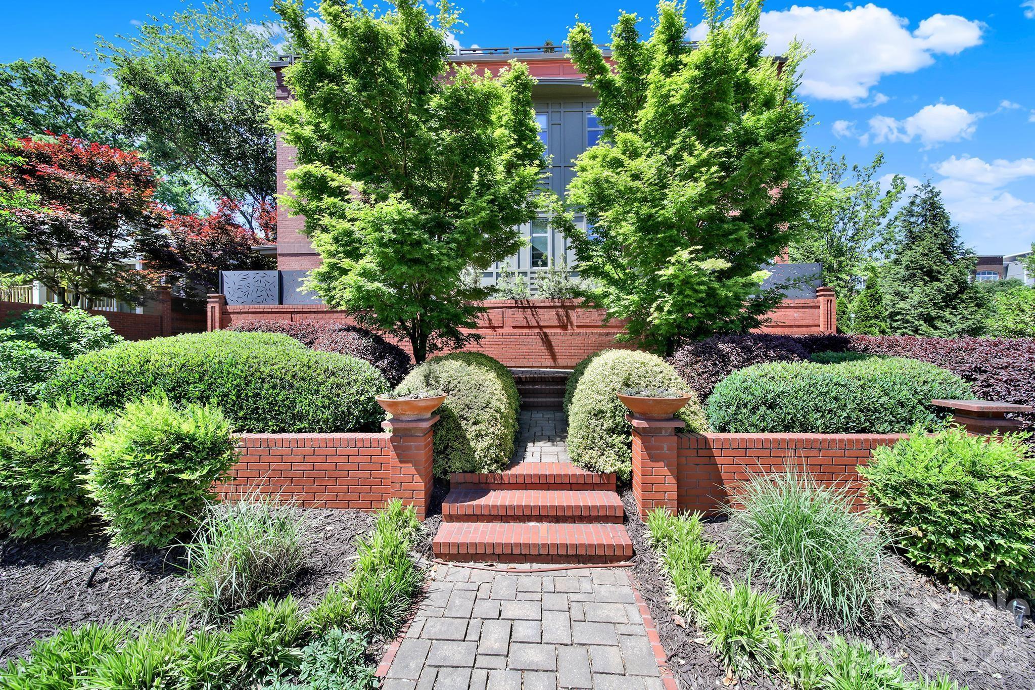 1930 Scott Avenue Charlotte NC 28203