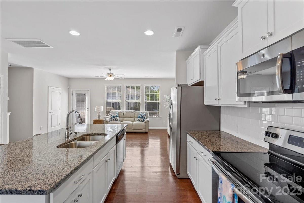 1504 Sharon Road W Charlotte NC 28210