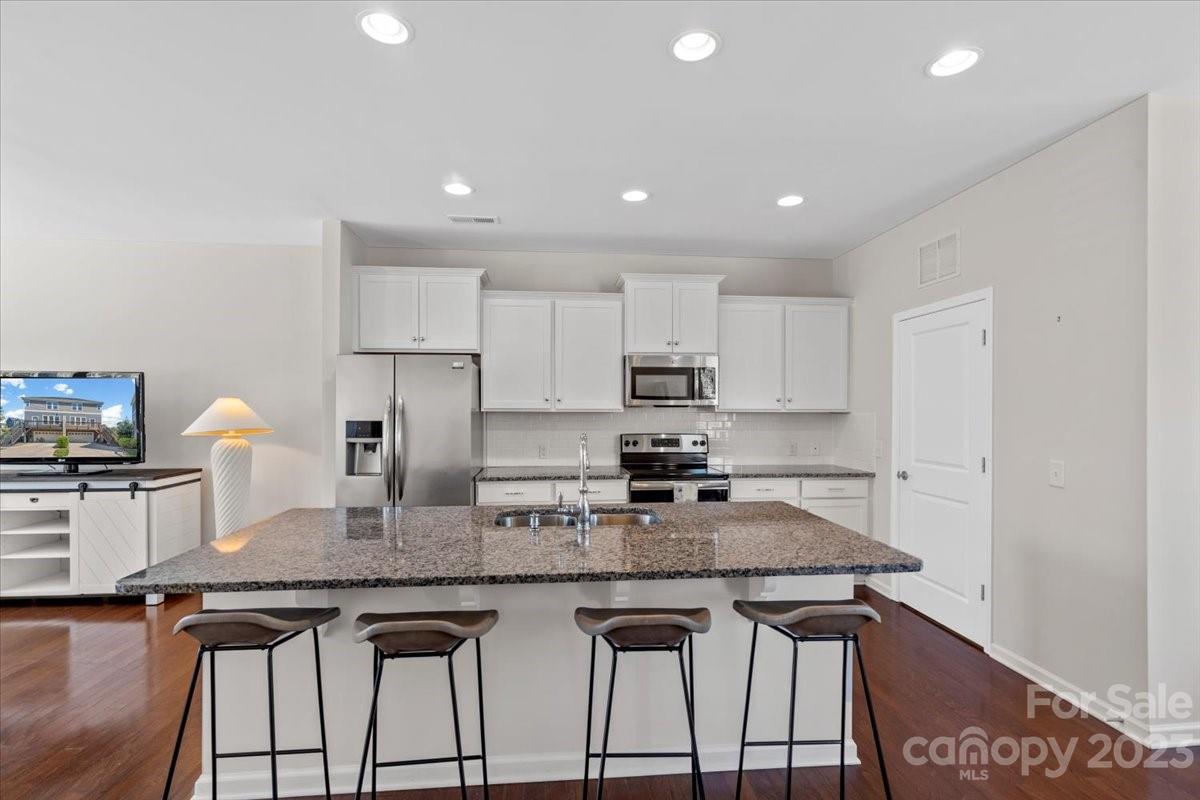 1504 Sharon Road W Charlotte NC 28210