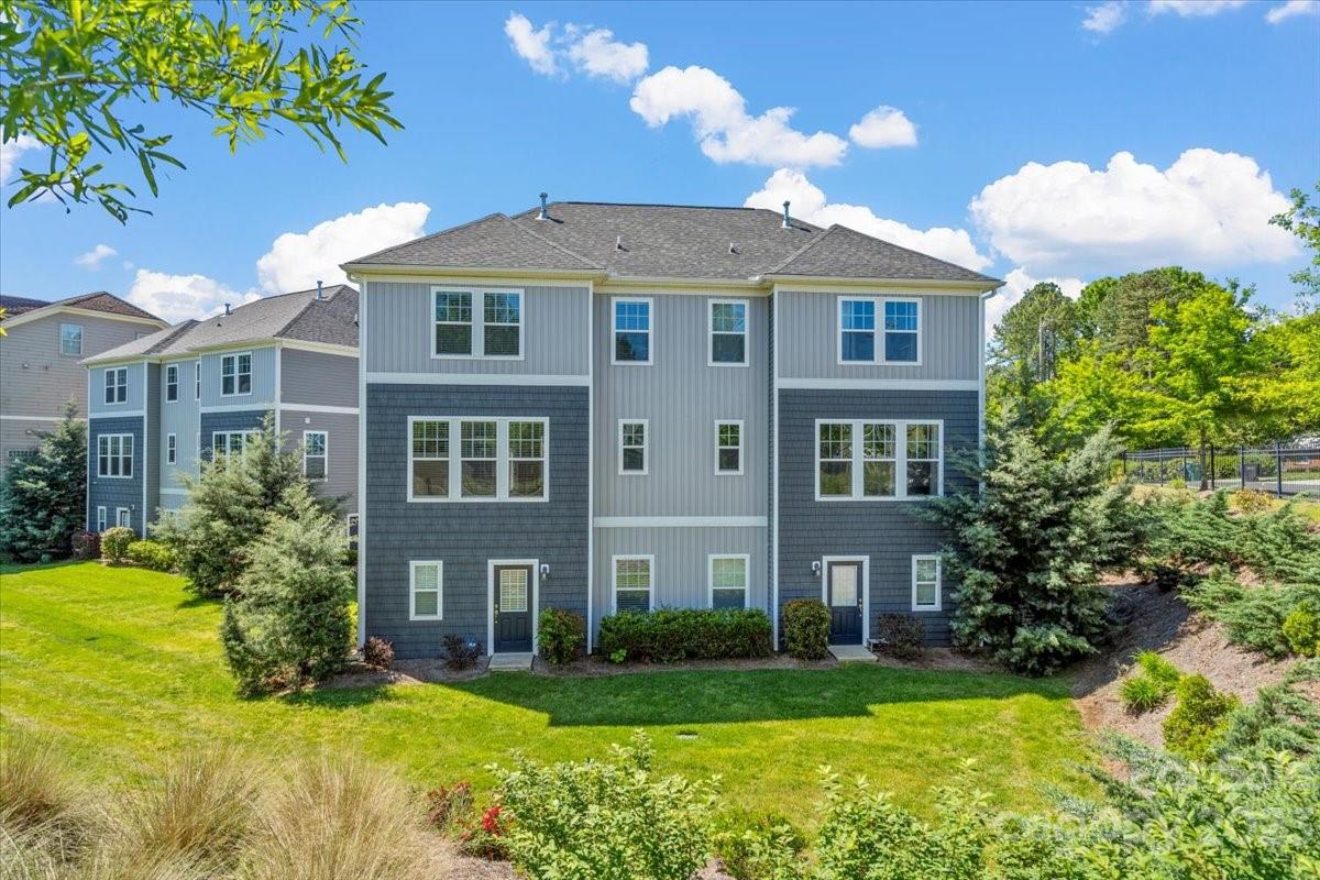 1504 Sharon Road W Charlotte NC 28210