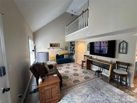 26 Sleepy Hollow Lane Swannanoa NC 28778
