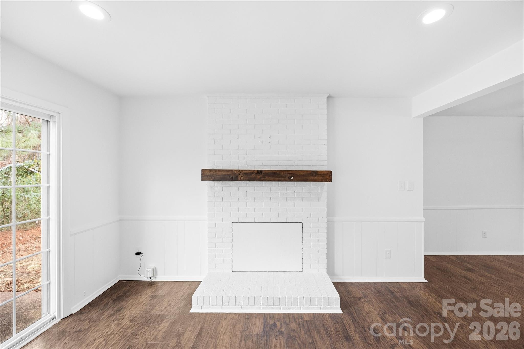 6924 Woodfield Drive Charlotte NC 28215