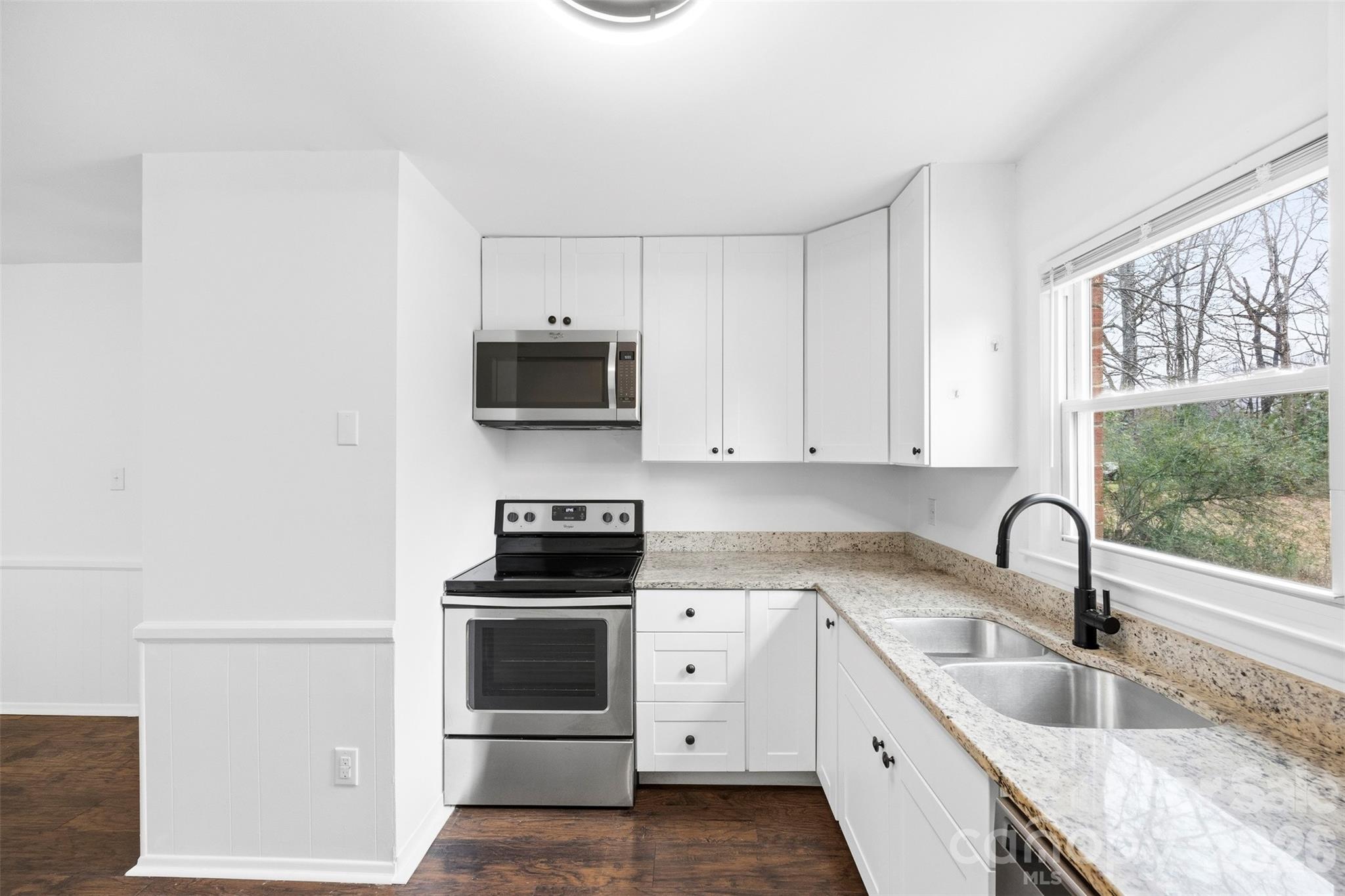 6924 Woodfield Drive Charlotte NC 28215