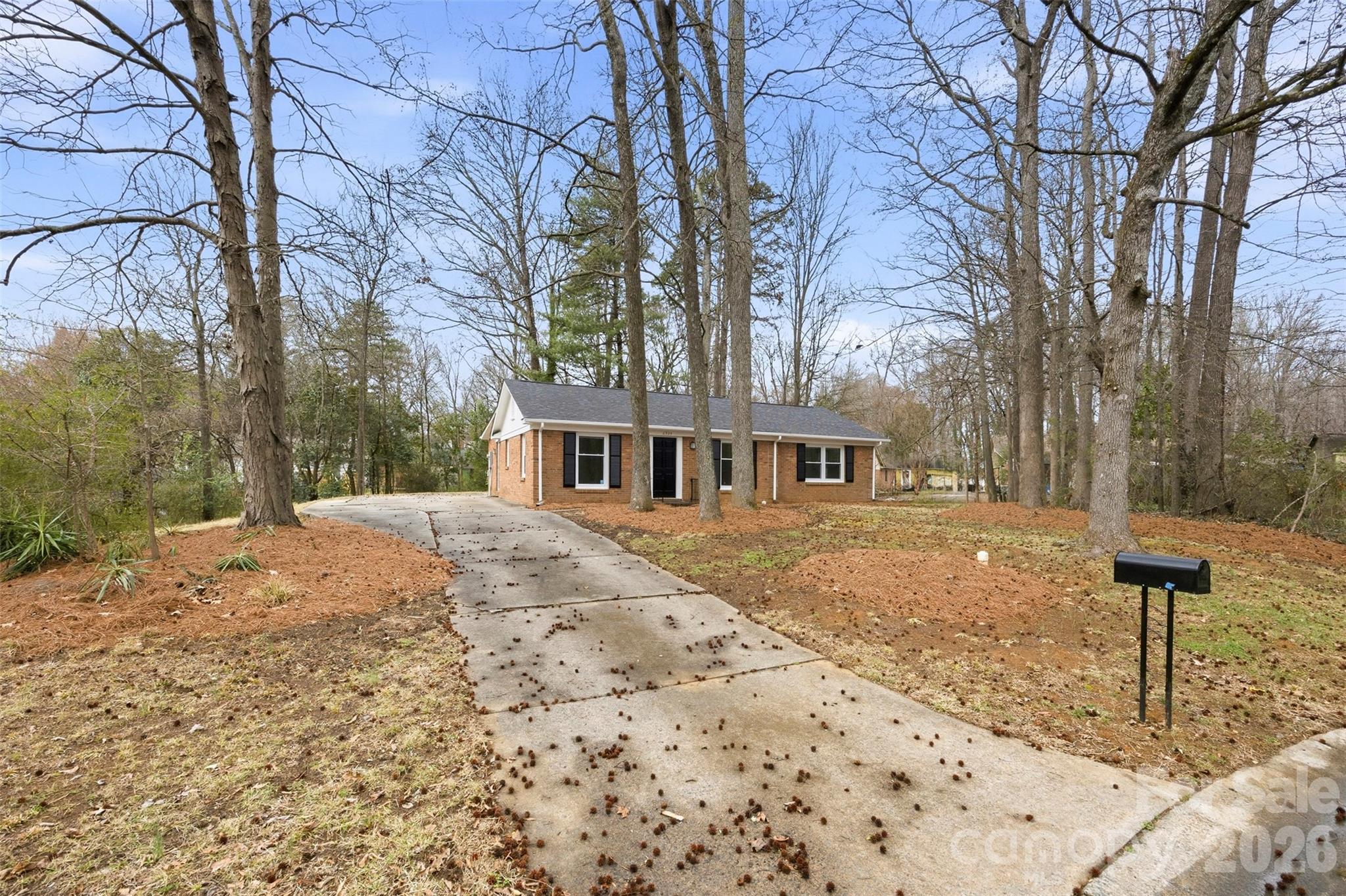 6924 Woodfield Drive Charlotte NC 28215