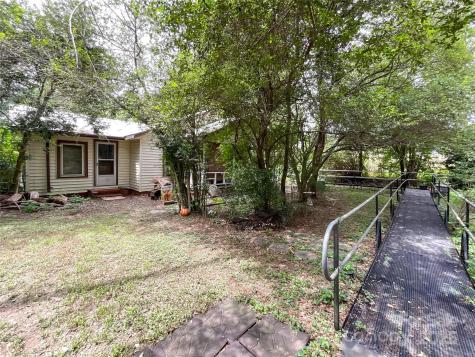 17837 Porter Hill Road Norwood NC 28128