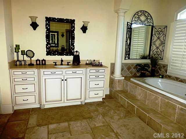 8200 Wingard Road Waxhaw NC 28173