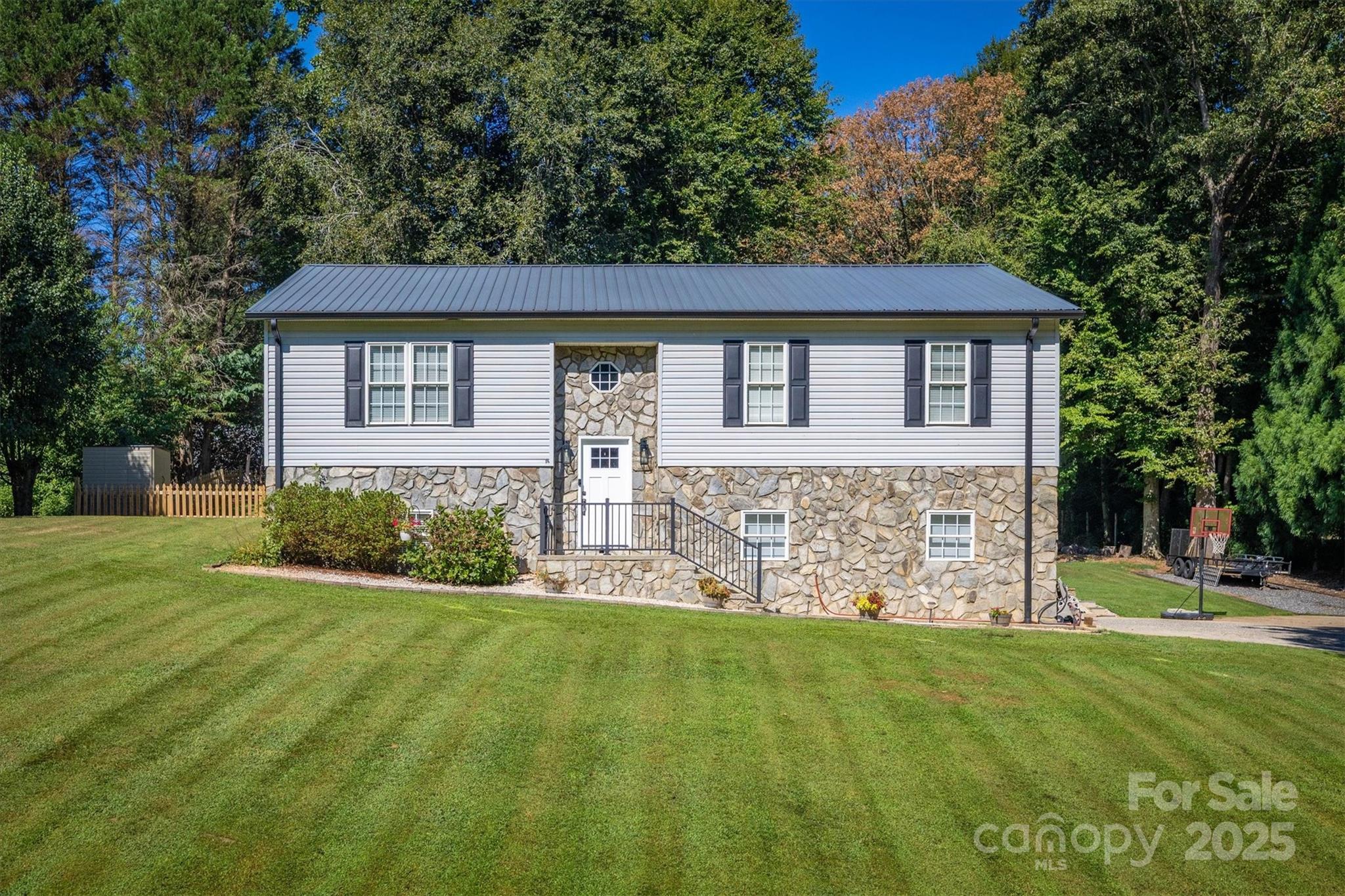 3781 Serenity Drive Hickory NC 28602