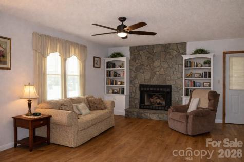 4186 Horseshoe Bend Road Hudson NC 28638