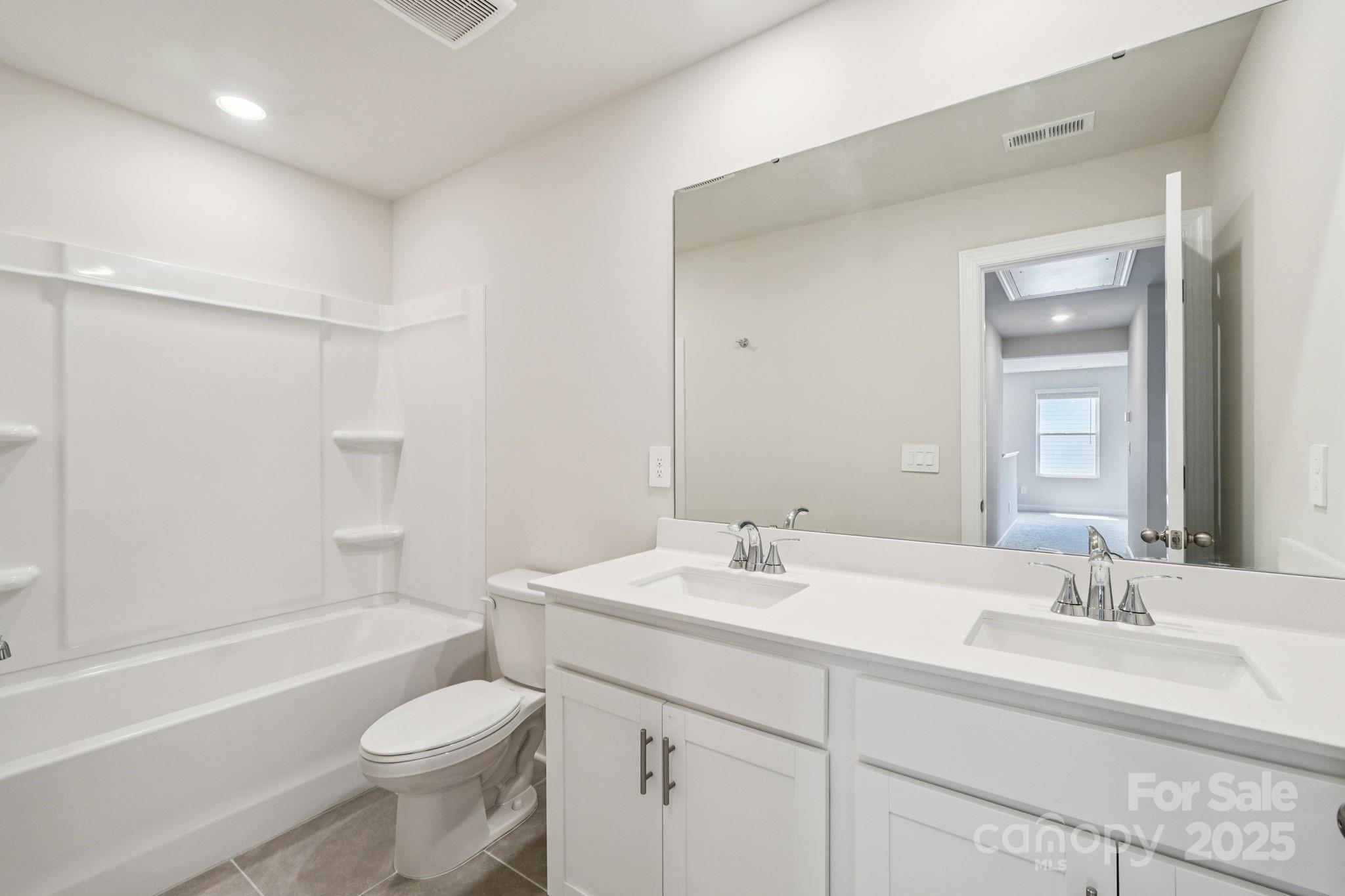 2073 Sunflower Circle Newton NC 28658