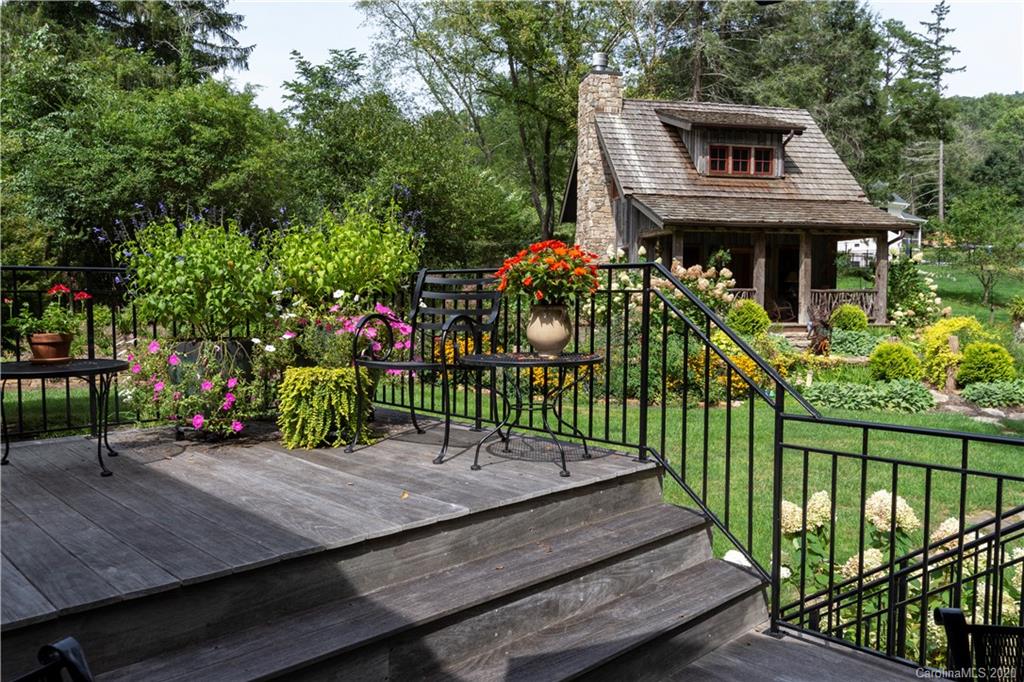 187 Country Club Road Asheville NC 28804