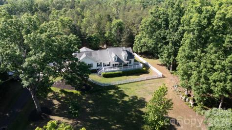 1108 King Road York SC 29745