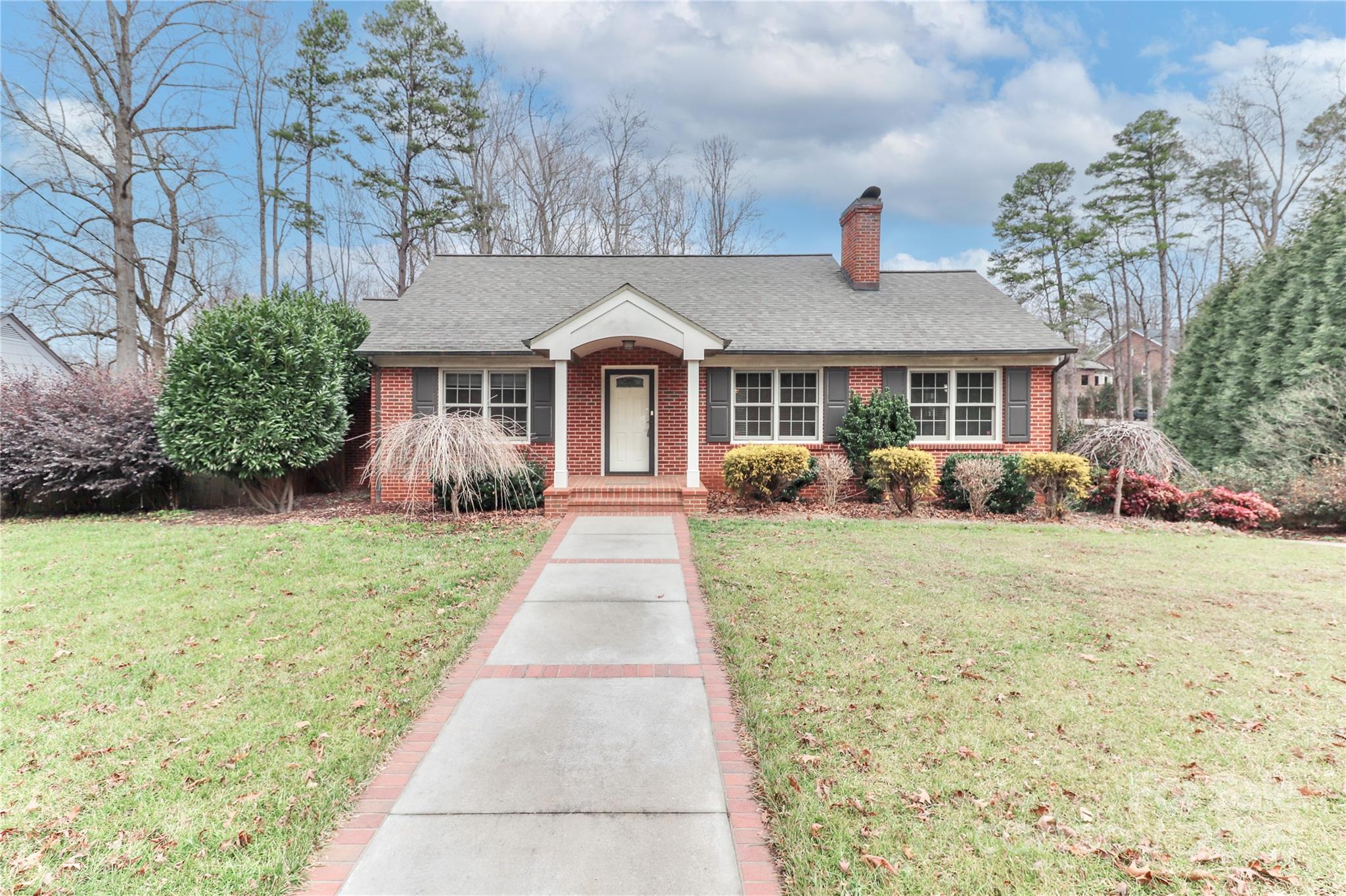 432 N Oakwood Drive Statesville NC 28677