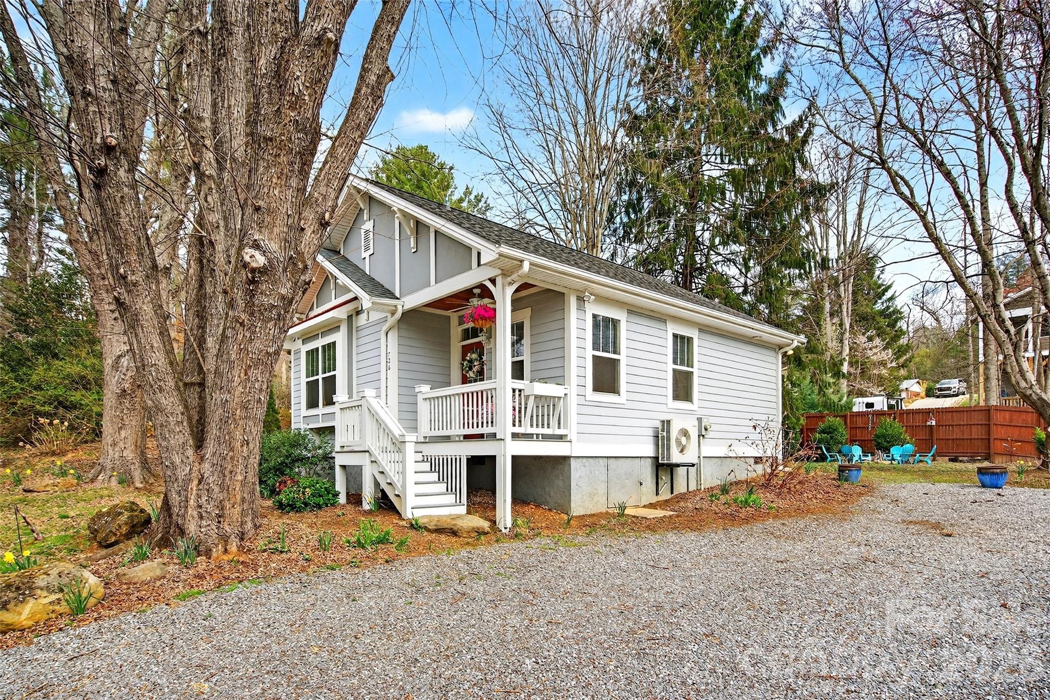 726 Rhododendron Avenue Black Mountain NC 28711