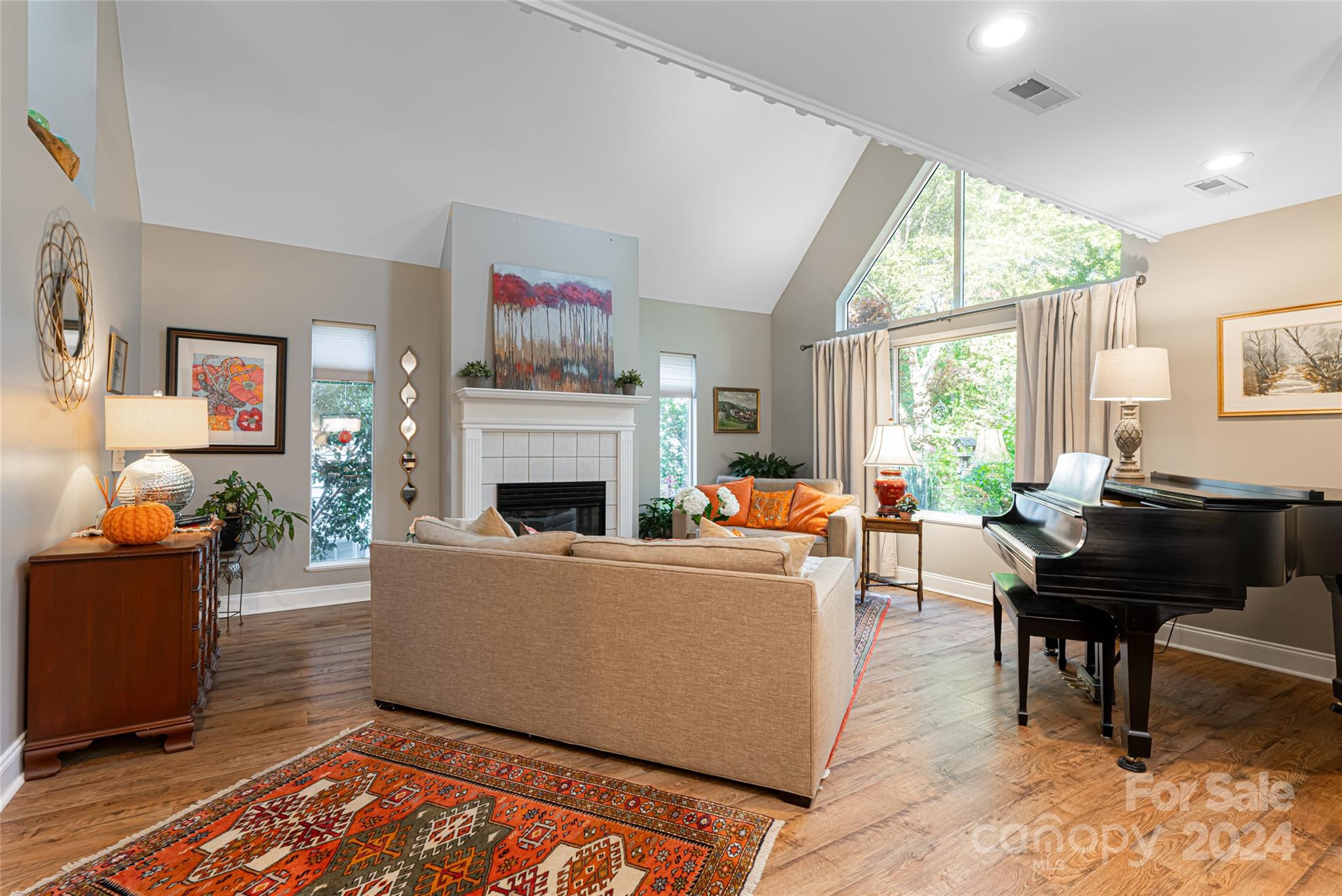 14 Stuart Circle Asheville NC 28804