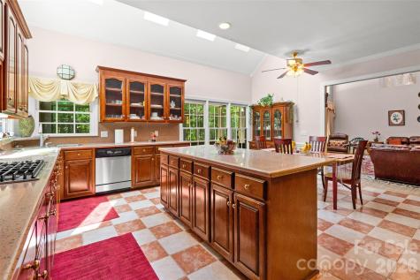 226 W Glenview Drive Salisbury NC 28147