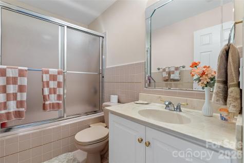 226 W Glenview Drive Salisbury NC 28147