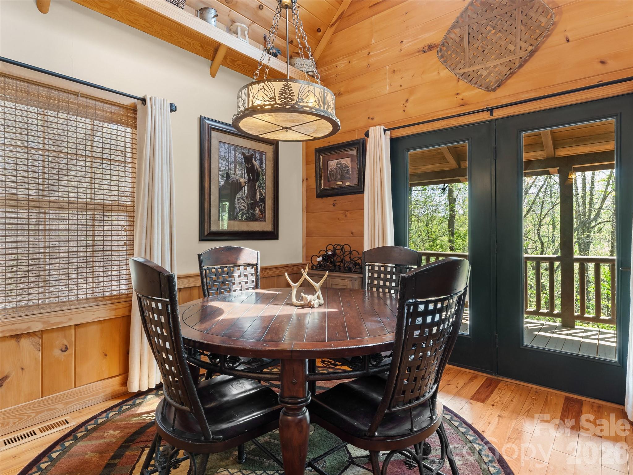462 Deep Woods Lane Saluda NC 28773