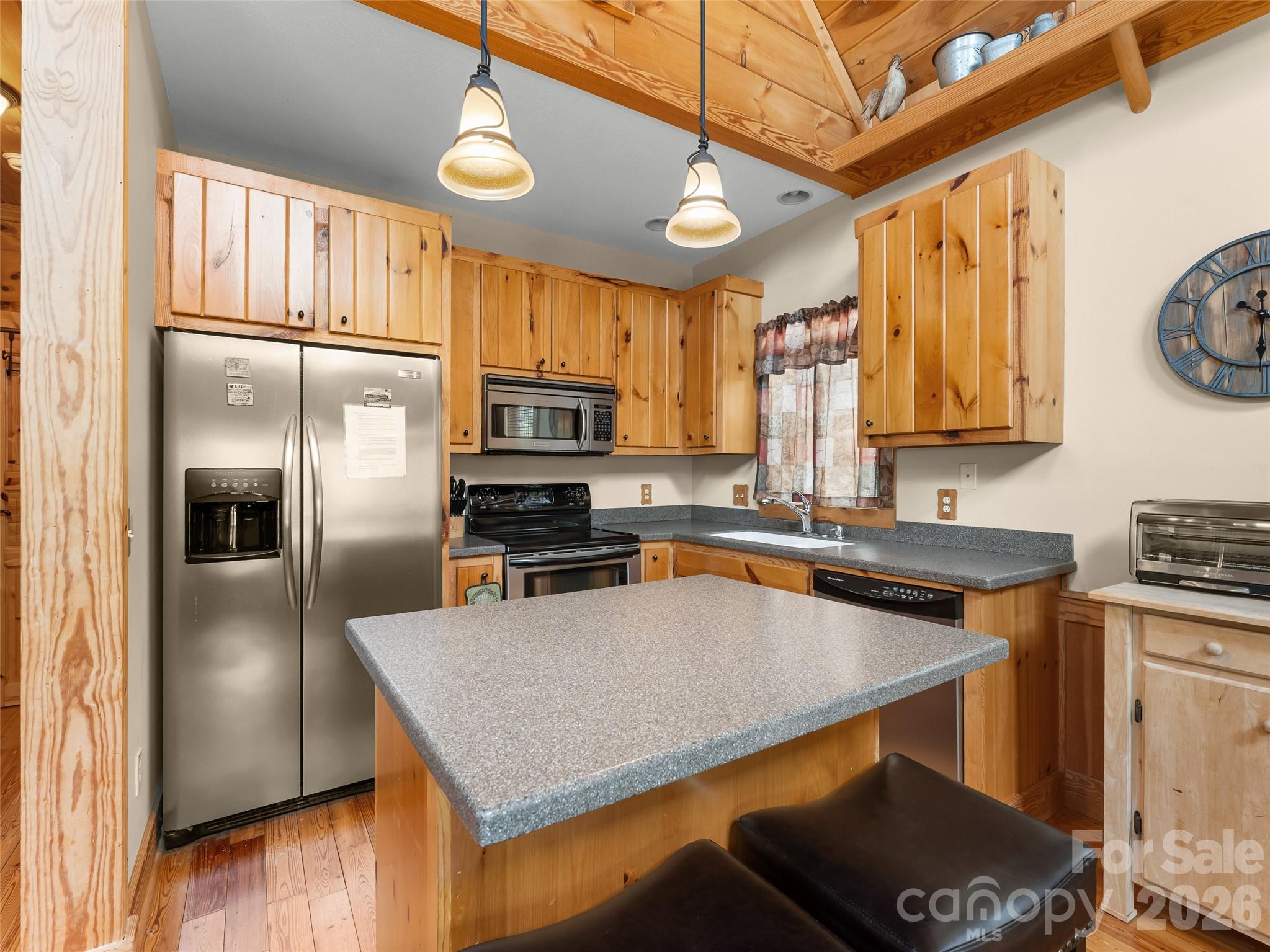 462 Deep Woods Lane Saluda NC 28773