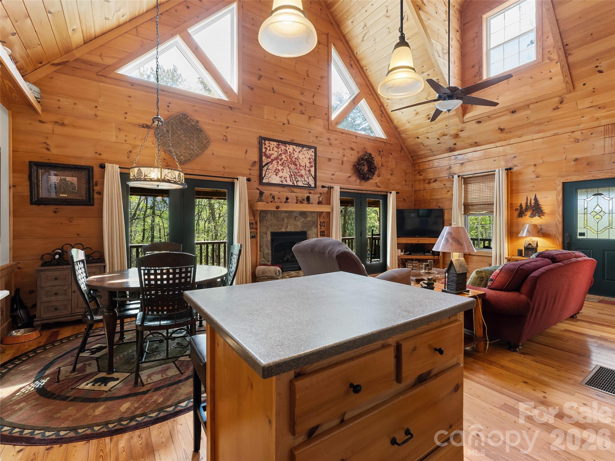 462 Deep Woods Lane Saluda NC 28773