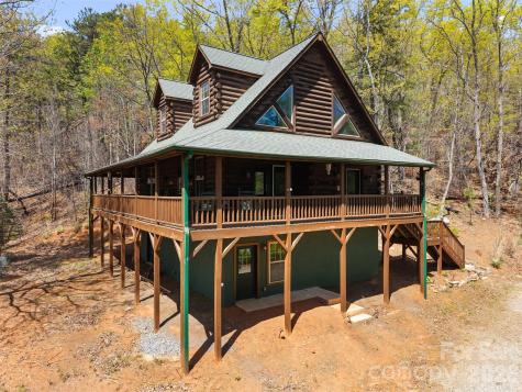 462 Deep Woods Lane Saluda NC 28773