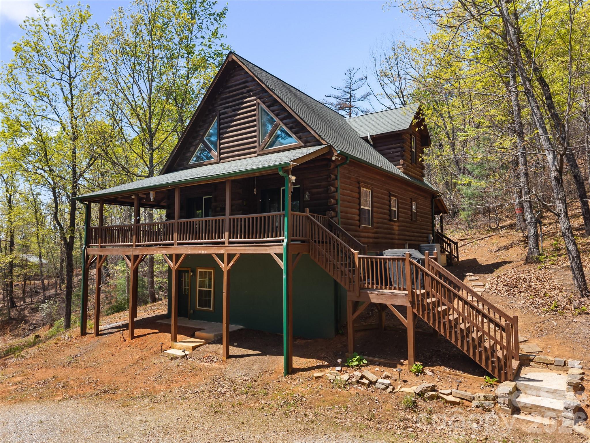 462 Deep Woods Lane Saluda NC 28773