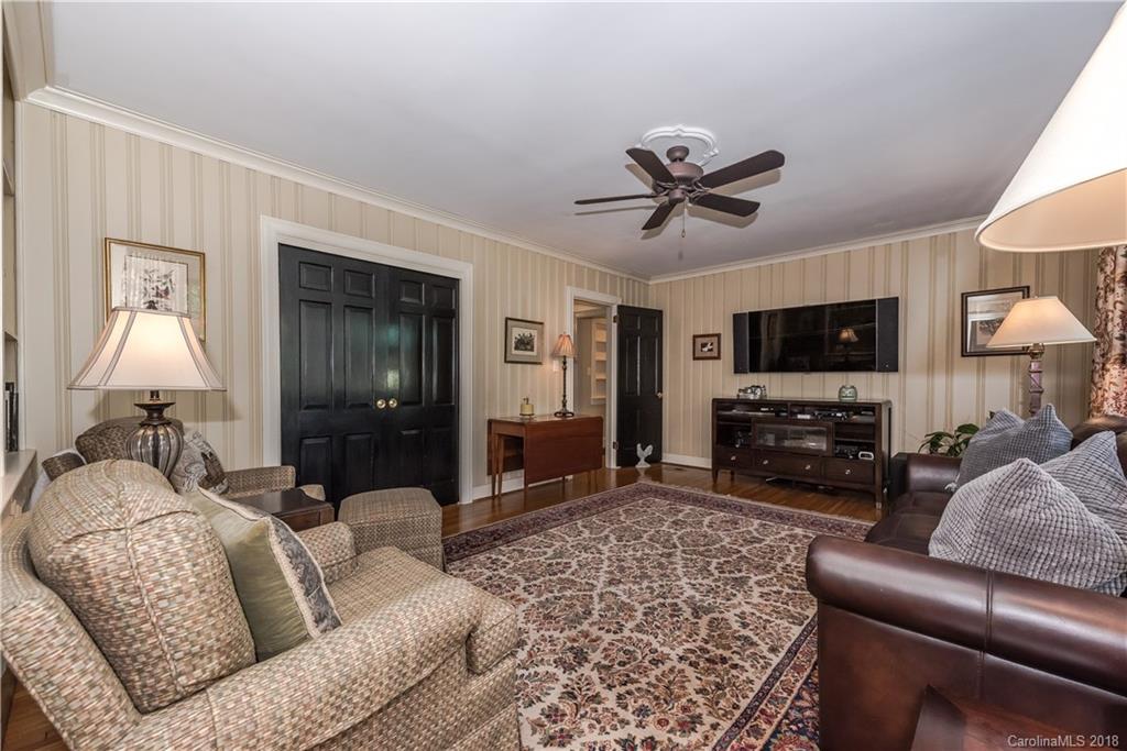 2012 Cloister Drive Charlotte NC 28211