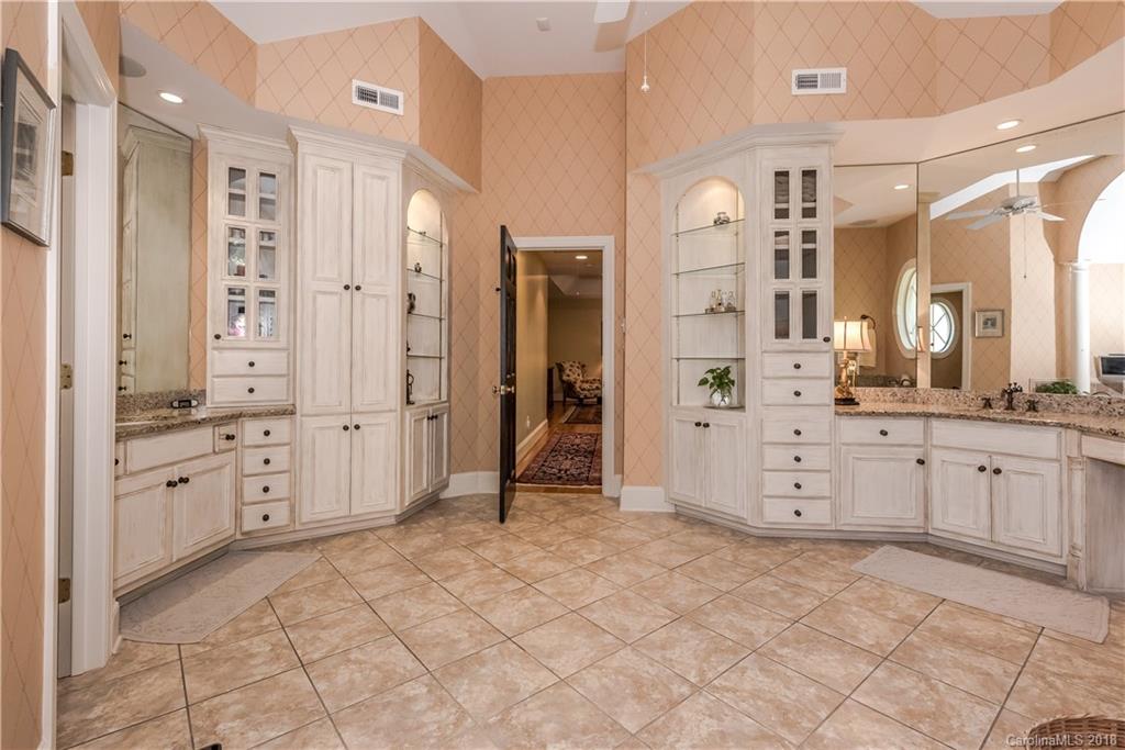 2012 Cloister Drive Charlotte NC 28211