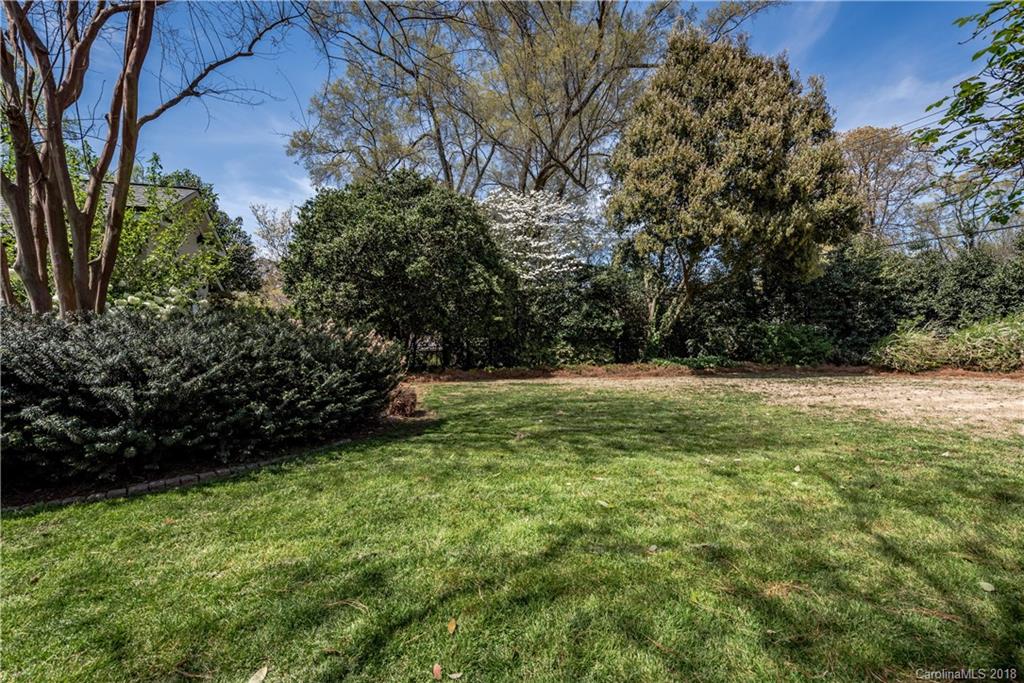 2012 Cloister Drive Charlotte NC 28211