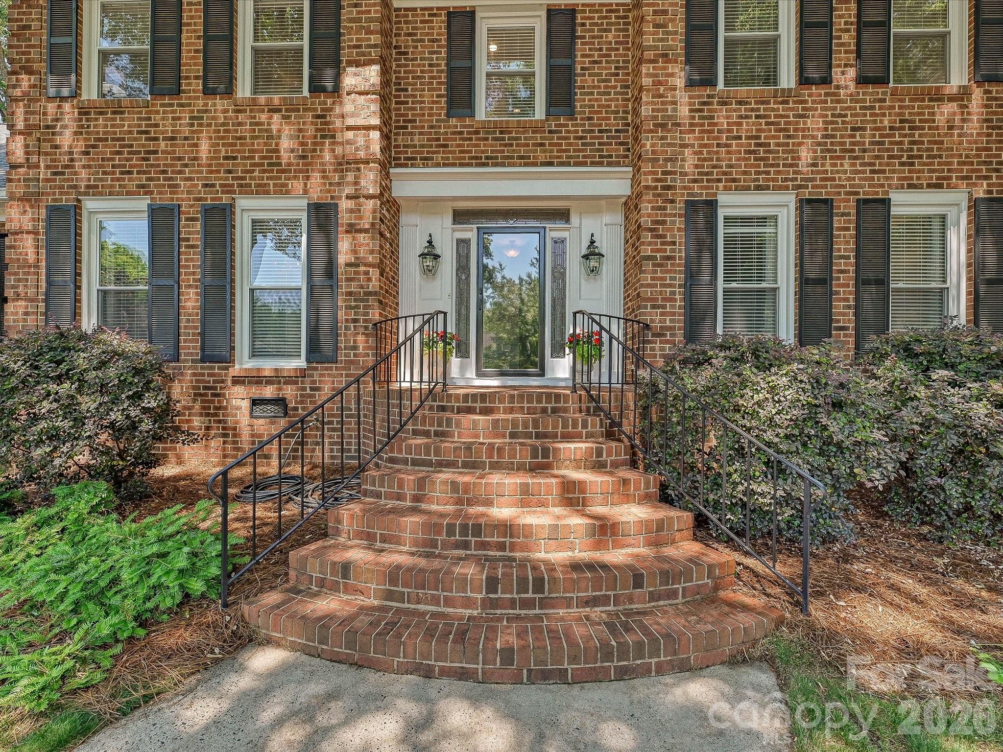 7933 Sunnyvale Lane Charlotte NC 28210