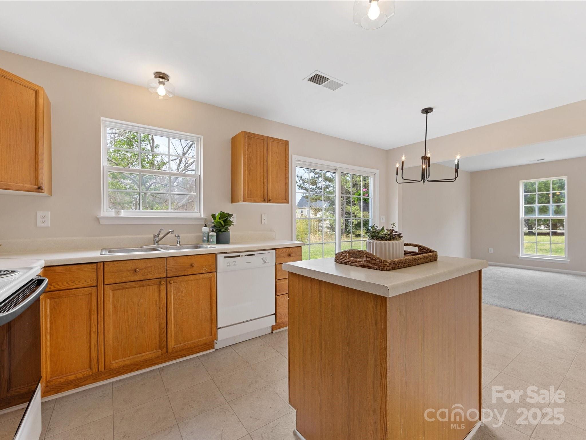 1102 Balcorn Place Charlotte NC 28214