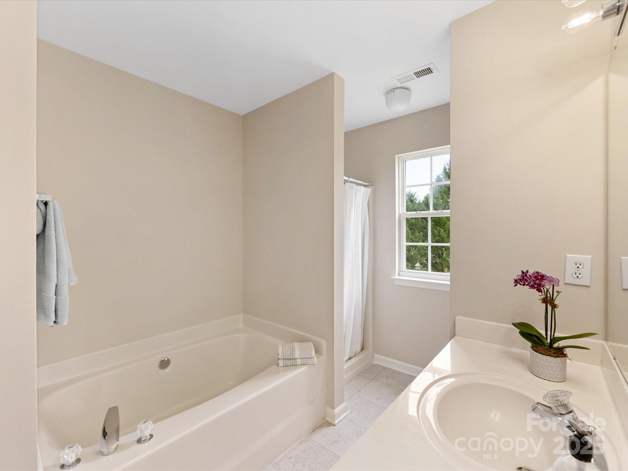 1102 Balcorn Place Charlotte NC 28214