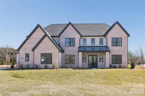 1027 Cox Road Weddington NC 28104