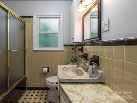 3 Valley Lane Asheville NC 28804