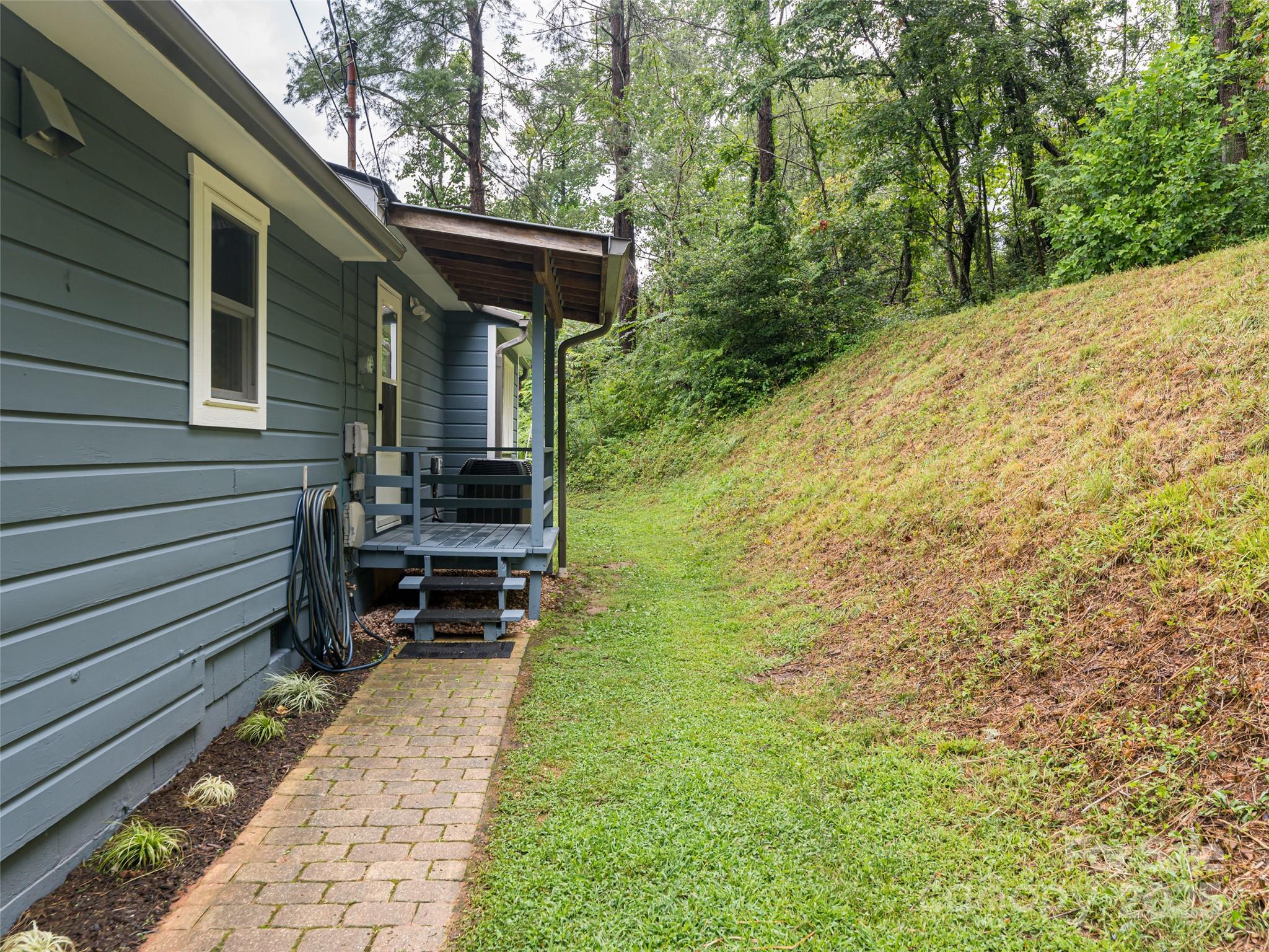 3 Valley Lane Asheville NC 28804