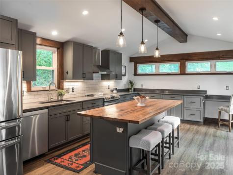 3 Valley Lane Asheville NC 28804