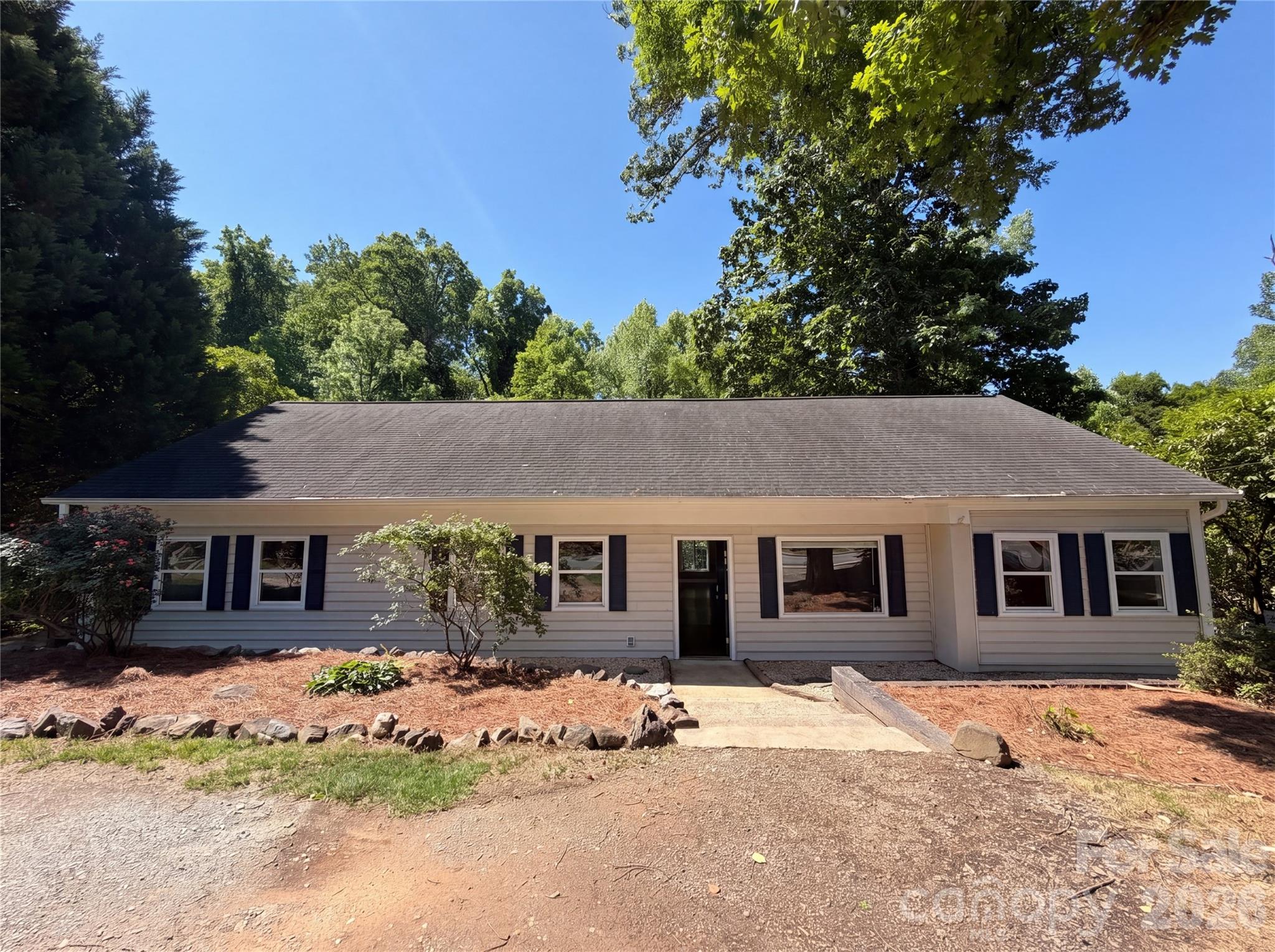 1322 Carolyn Drive Charlotte NC 28205