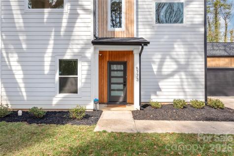 5773 Stephanie Street Charlotte NC 28212
