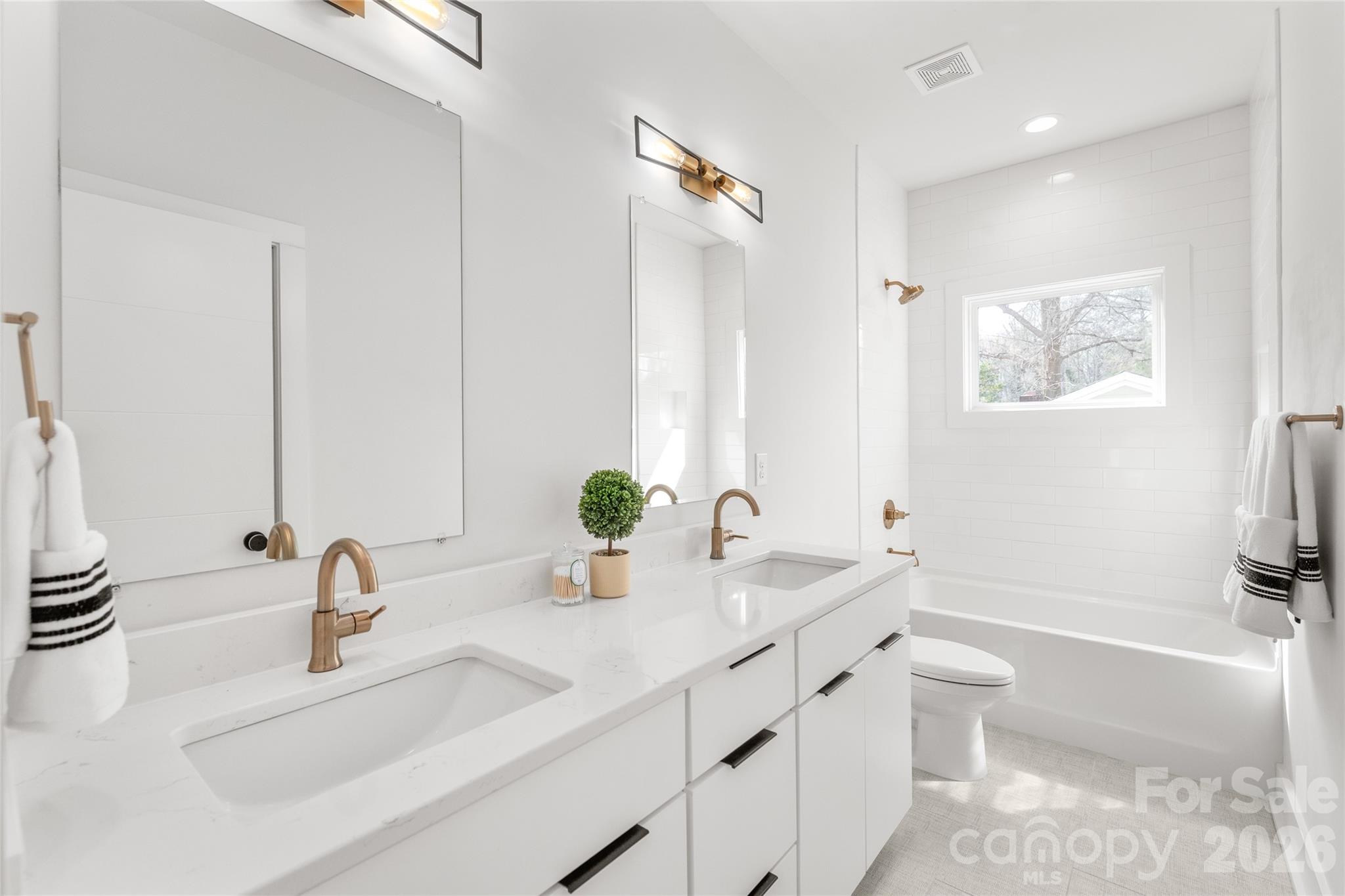 5773 Stephanie Street Charlotte NC 28212