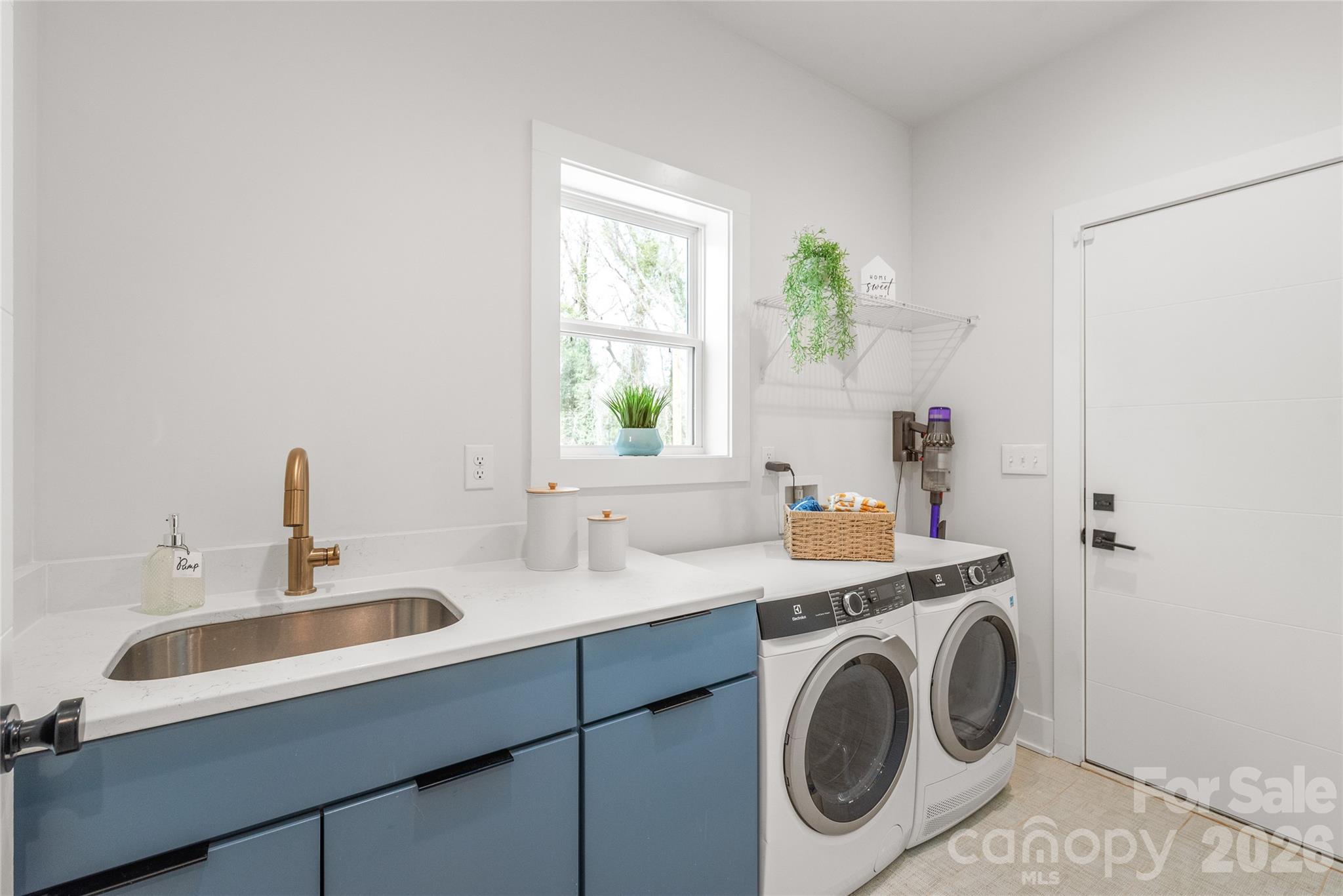 5773 Stephanie Street Charlotte NC 28212