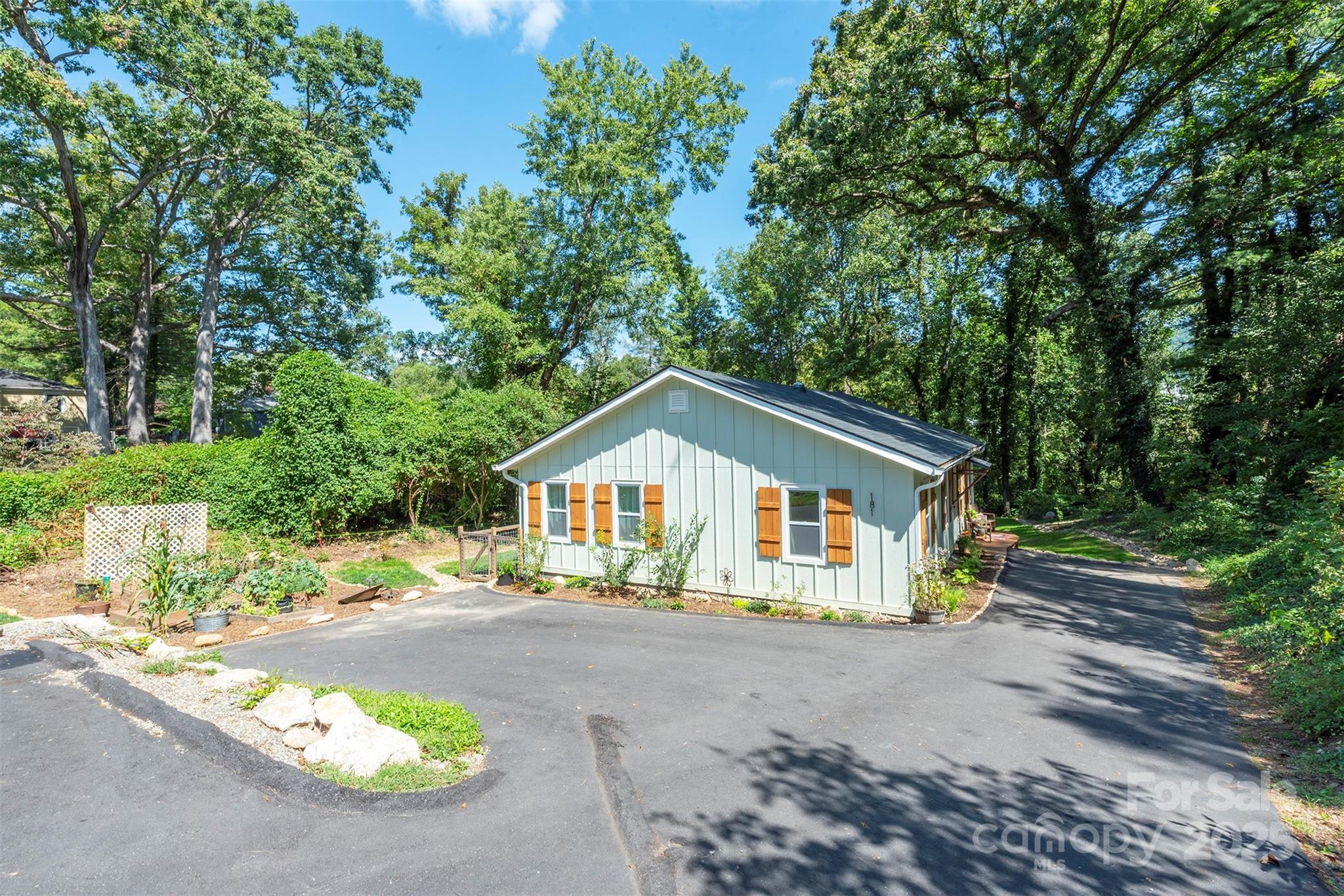 181 Chatham Road Asheville NC 28804