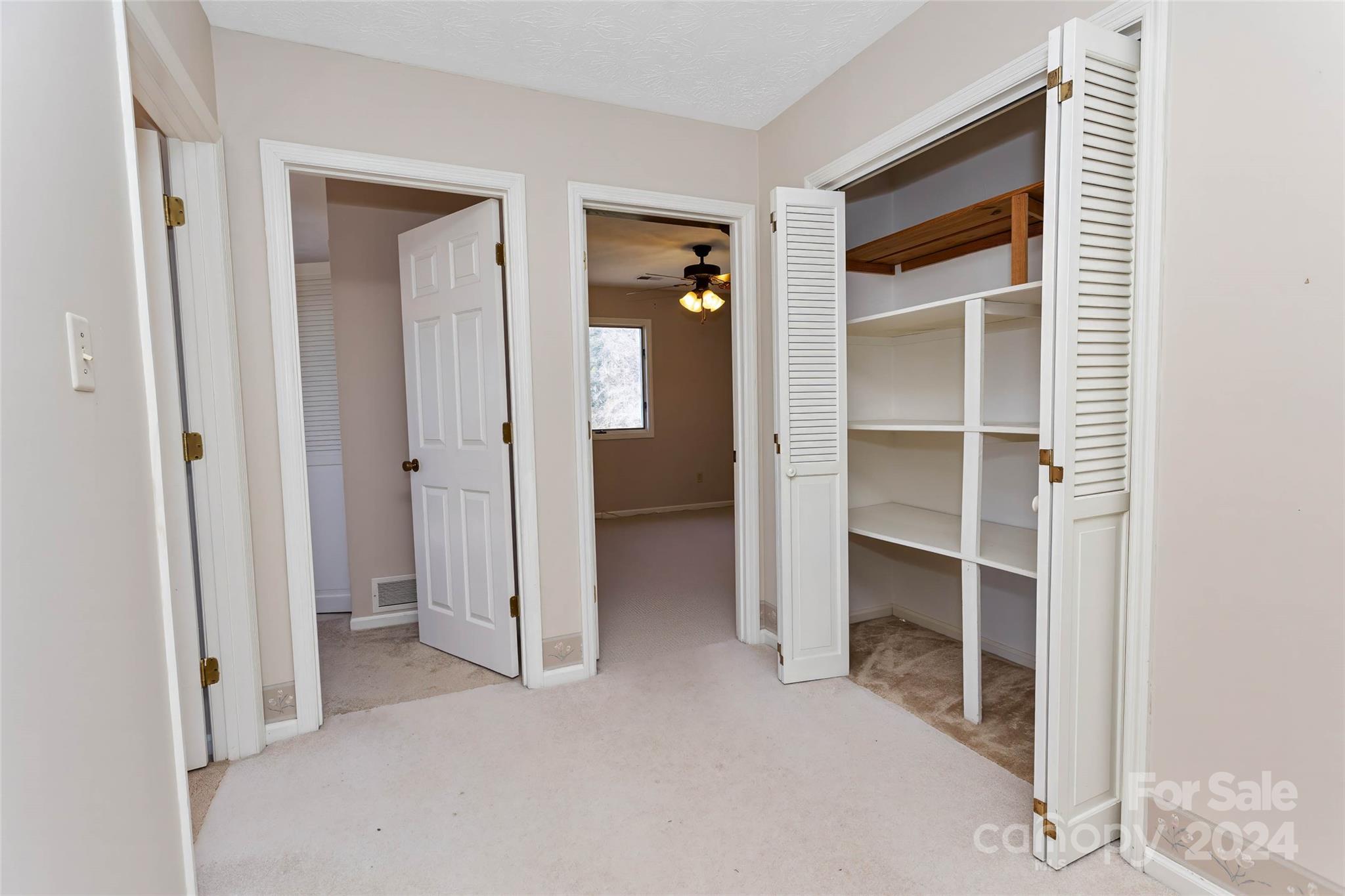 53 Braddock Way Asheville NC 28803