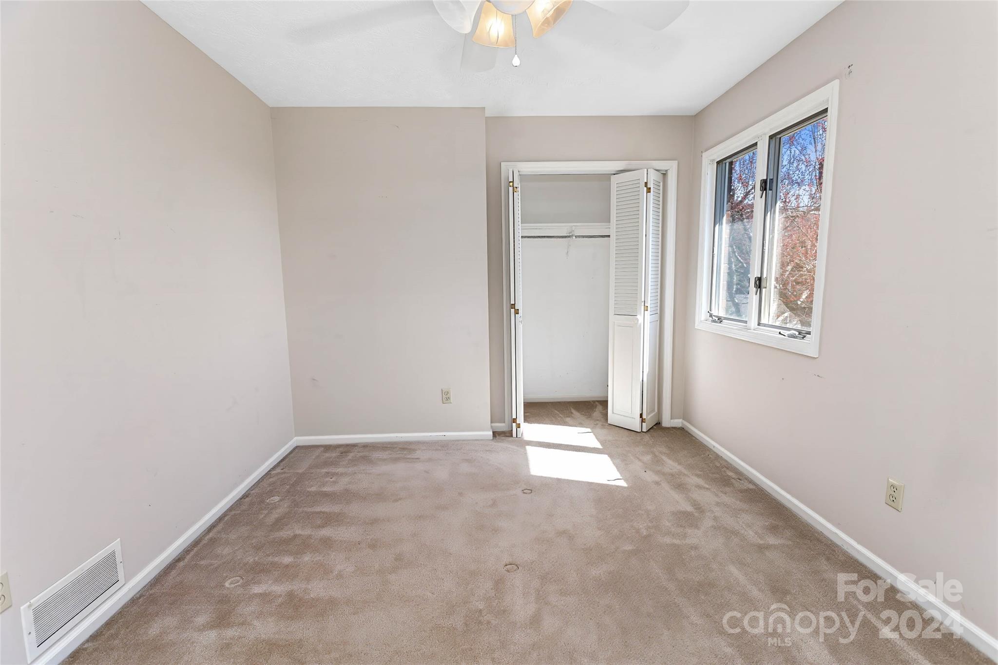 53 Braddock Way Asheville NC 28803